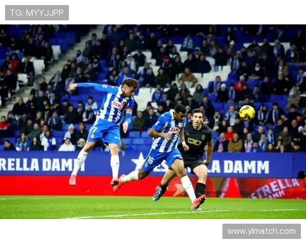 西甲联赛西班牙人与瓦伦西亚对决