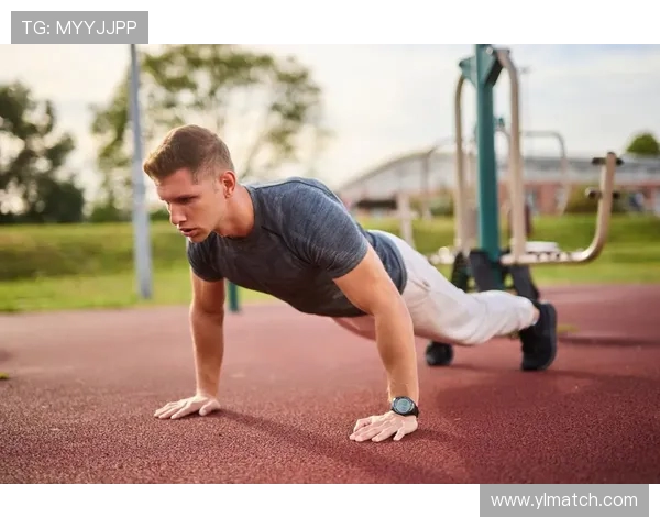 高强度徒手胸肌挑战金字塔训练模式